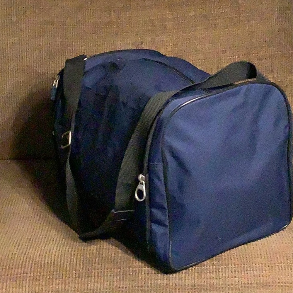 American Tourister Navy collapsible duffle bag - Picture 3 of 9